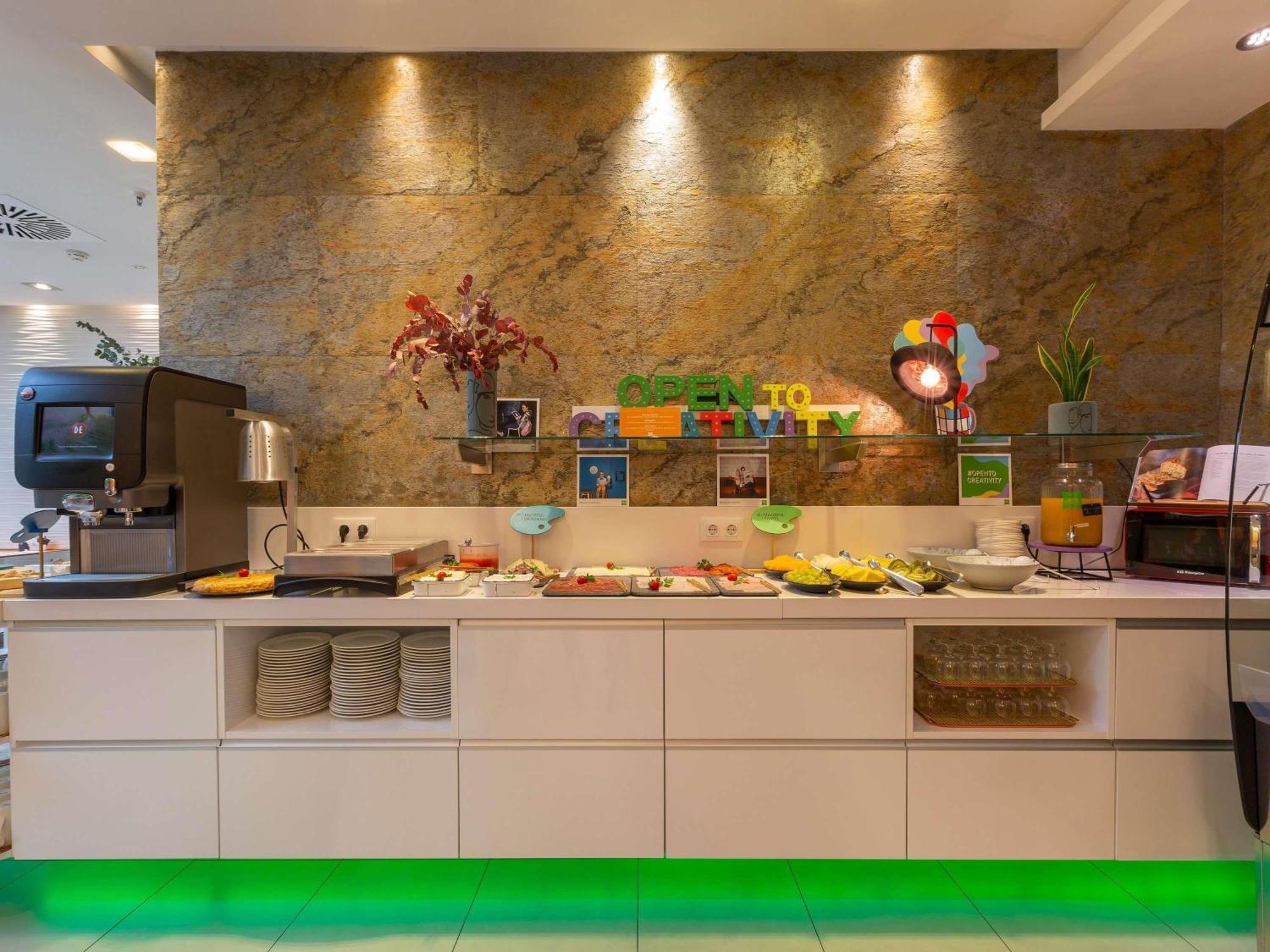 Ibis Styles Madrid Prado — Fotos 2
